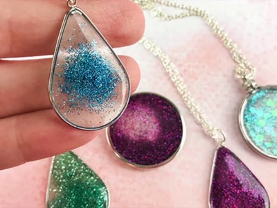 How to make a floating glitter pendant