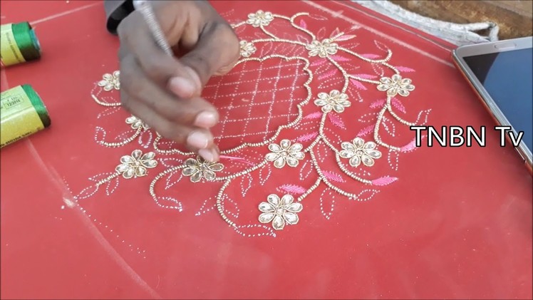 Simple maggam work blouse designs | Simple Life Hacks, Diy | hand embroidery flowers simple
