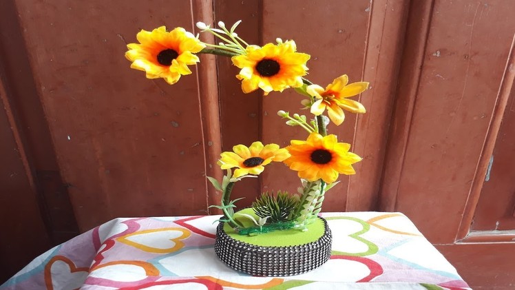 How to make showpiece from waste  material.Showpiece making at home  easy.