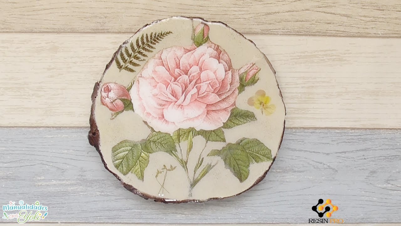 Rodaja de Madera con Decoupage, Flores secas y Resina