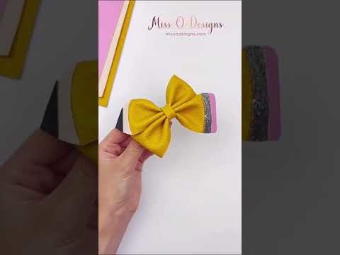 DIY School Hair Bow With Cricut  (template linked in the comments) | Miss O Crafts
