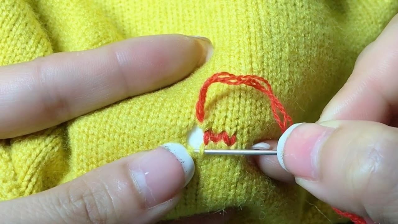 How to Mend a Hole in Knitted Sweater by Yourself