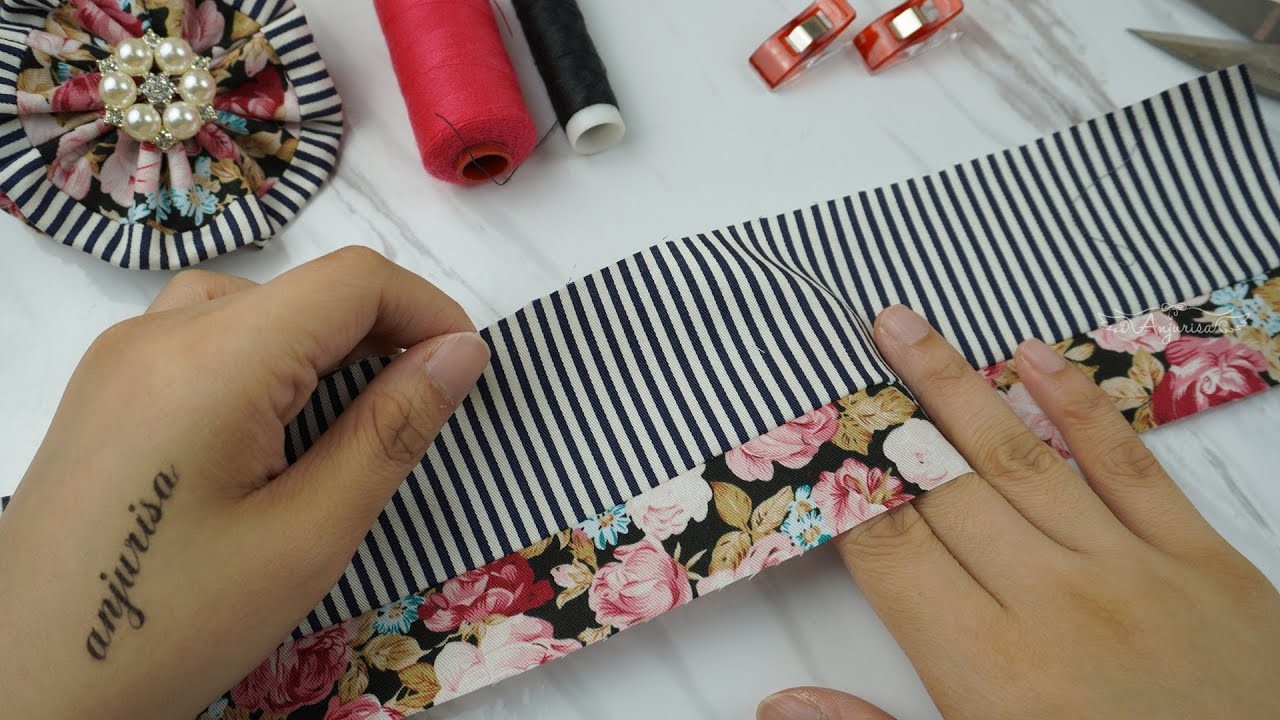 Scrap Fabric for Flower Scrunchies ???? How to Make Flowers out of Fabric Scraps