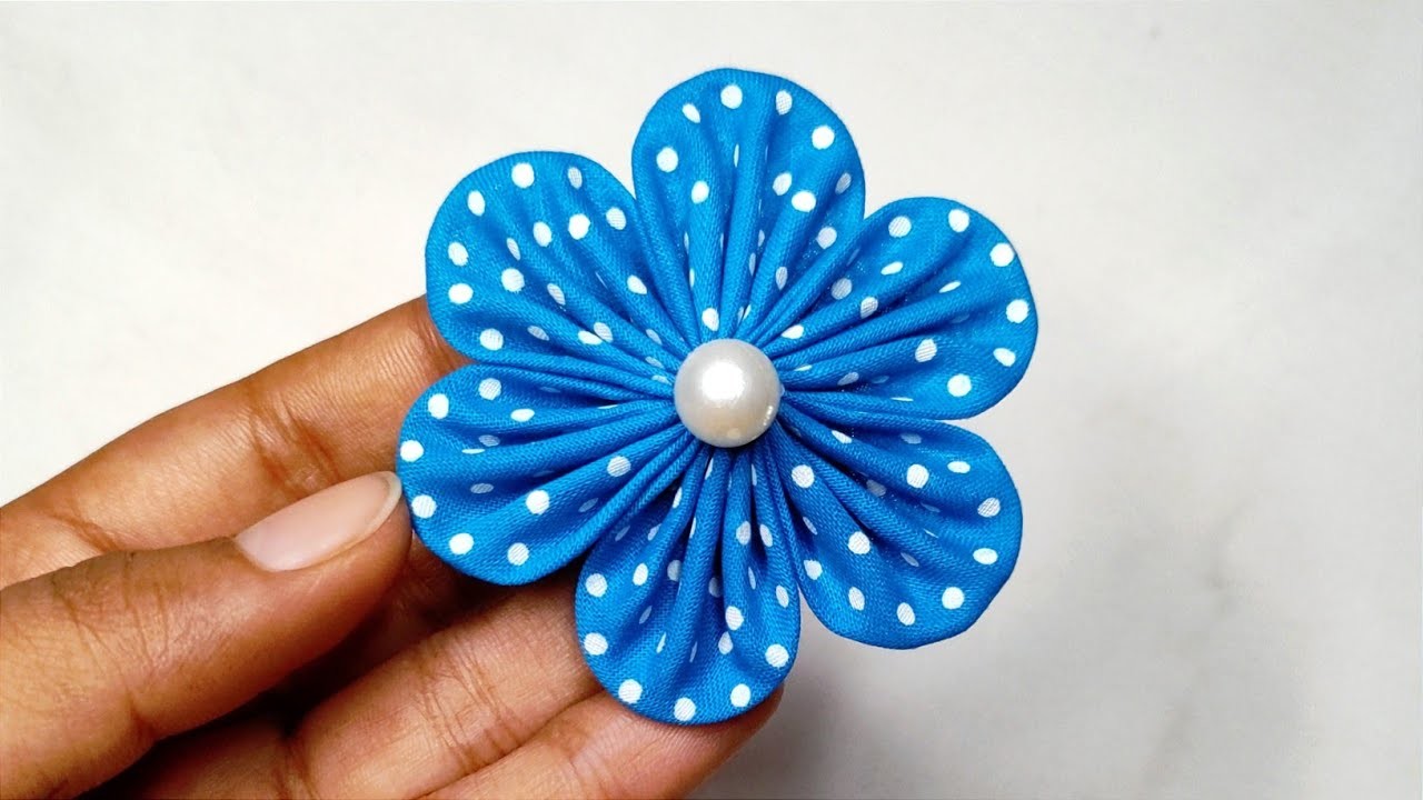 DIY: Easy Tricks Fabric Flowers | Kapde Ke Phool Banana, Cloth Flower Making | Blouse Latkan Design