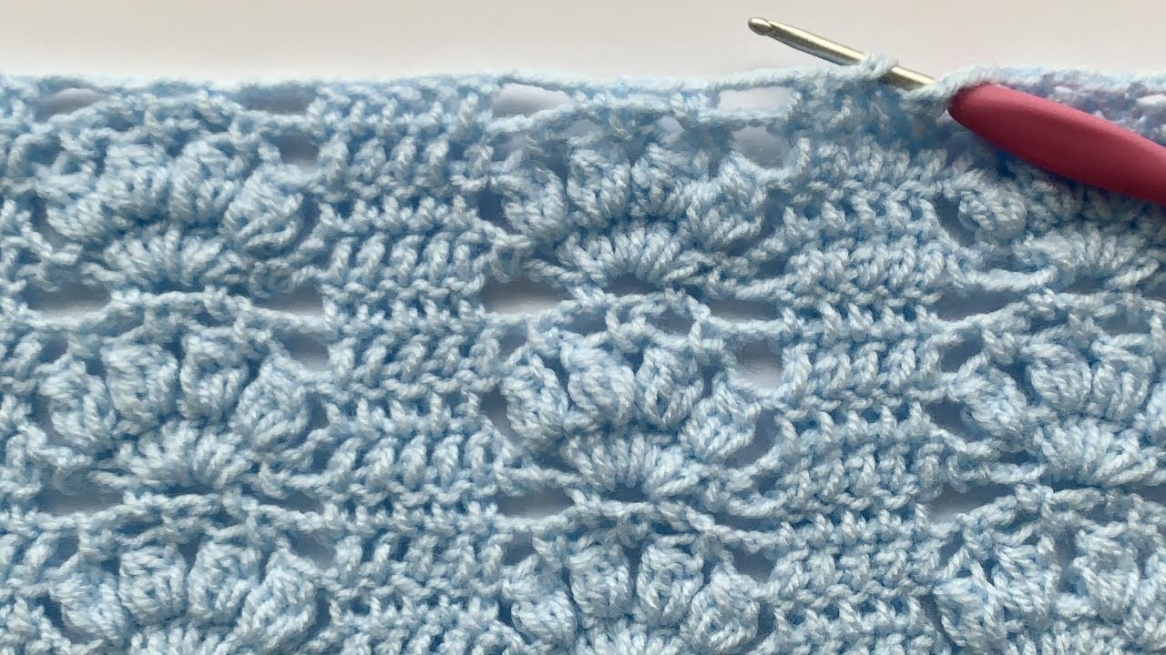 Beautiful and easy ❄️????! Eye catching crochet flower pattern for baby blankets and more!