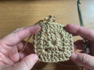 Crochet Tutorial: Solid Granny Square
