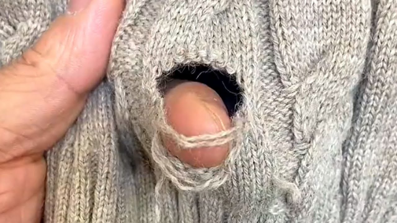How to Perfectly Fix Holes in Knitted Sweaters at Home
