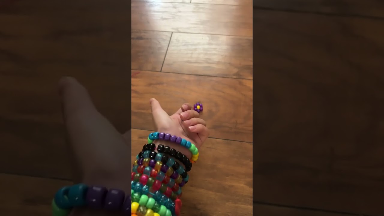 Make a peyote stitch flower bracelet w. me!! |(Read desc.)| Socially Mia G