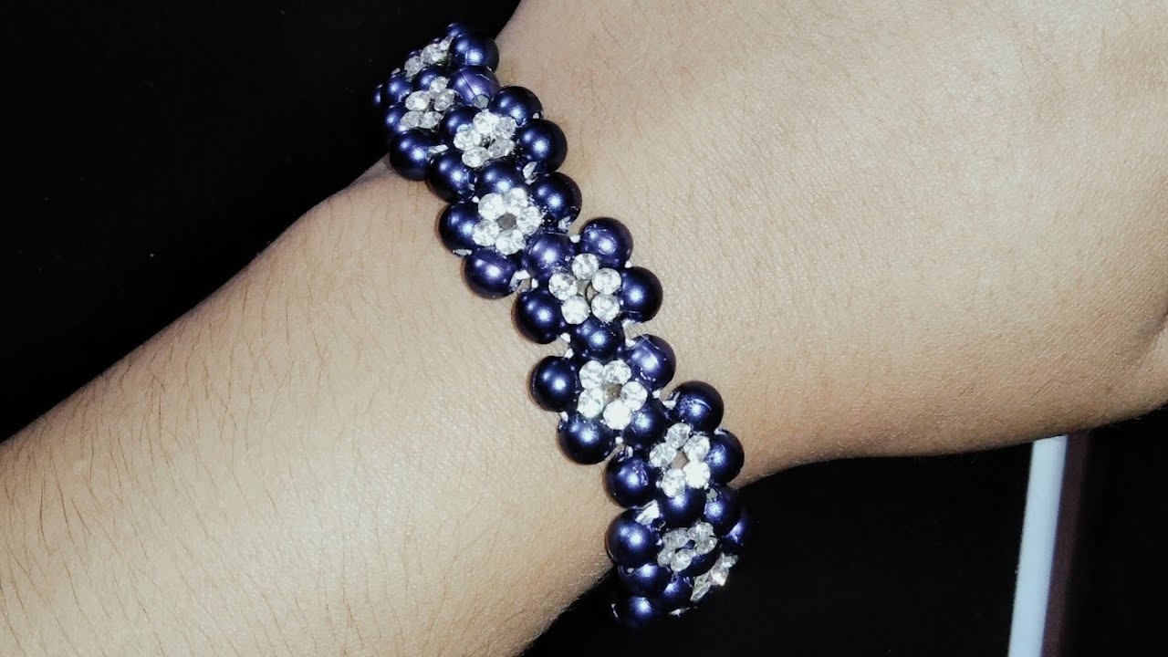 Birthday Gift.  How To Make Beaded DIY Bracelet, Cute Flower . Make It Easy Way.