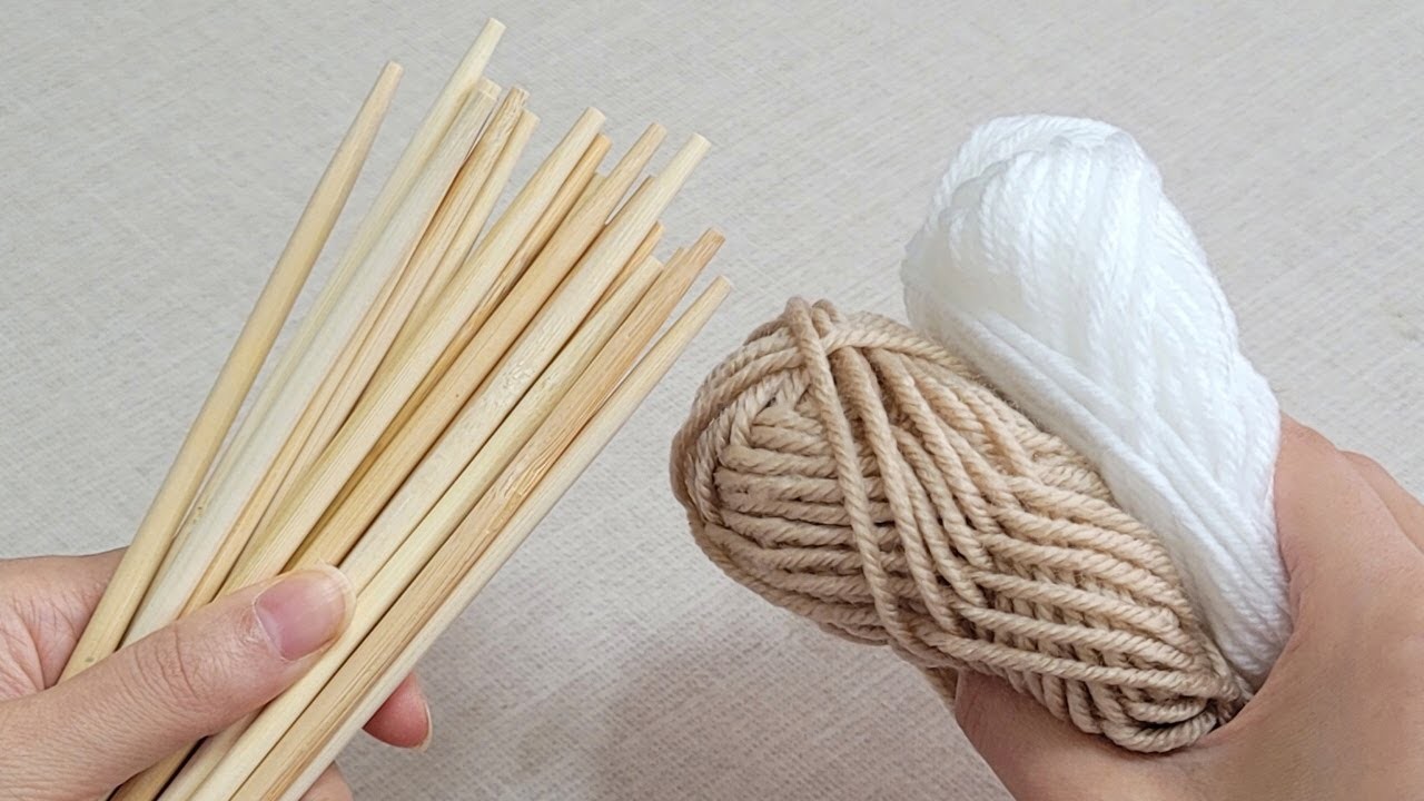 Very Nice Idea! Transforms into useful items using stick and yarn. DIY recycling craft ideas