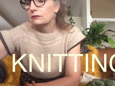 A knitting podcast featuring Boyland Knitworks Navelli Tee. #knitting #memade #caitlinhunter