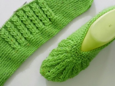 Easy Knitting Ladies Shoes , Socks , Slippers , Booties