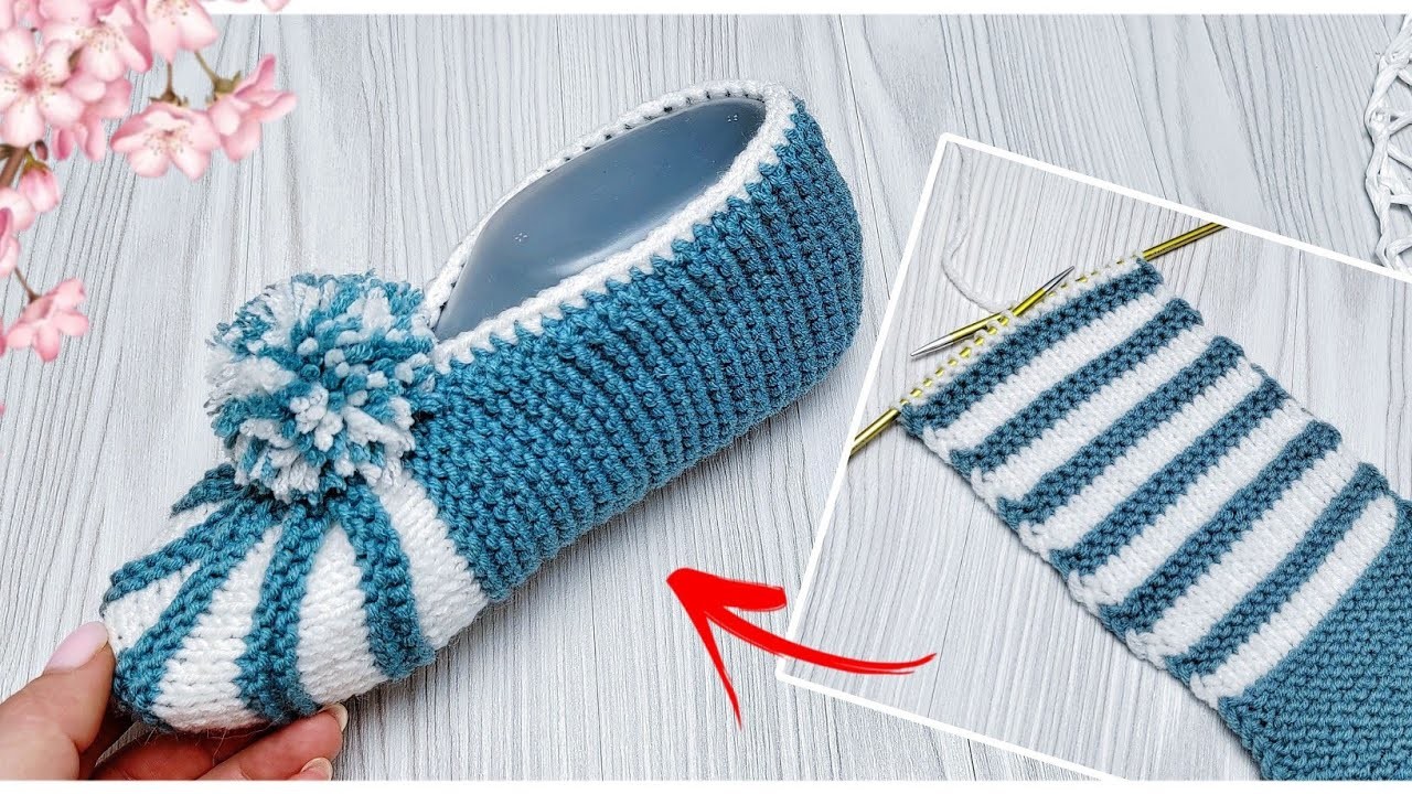 Flat knitted slipper socks with pompom. Very Easy Knitting Ladies Shoes , Booties , Socks , Slippers