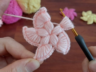 Wonderful Watch the gorgeous flowers crochet knitting pattern. Like and Share  Tığ işi Örgü