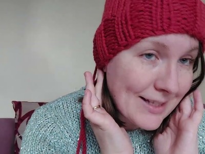 Vlogmas 22 ep 2; free hat pattern!