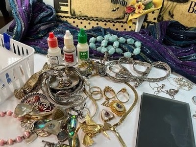 Treasure Hunt With Me!! Testing for Silver and Gold , 1st bag, 31lb Goodwill Mystery Jewelry Box!