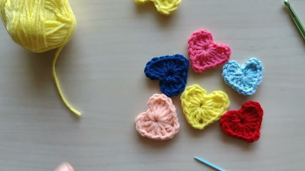 How to Crochet a Heart | Valentine's Day Special