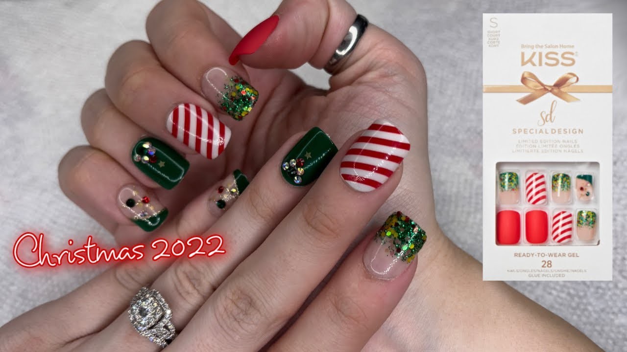 KISS SPECIAL DESIGN CHRISTMAS PRESS ON NAILS 2022 REVIEW + APPLICATION