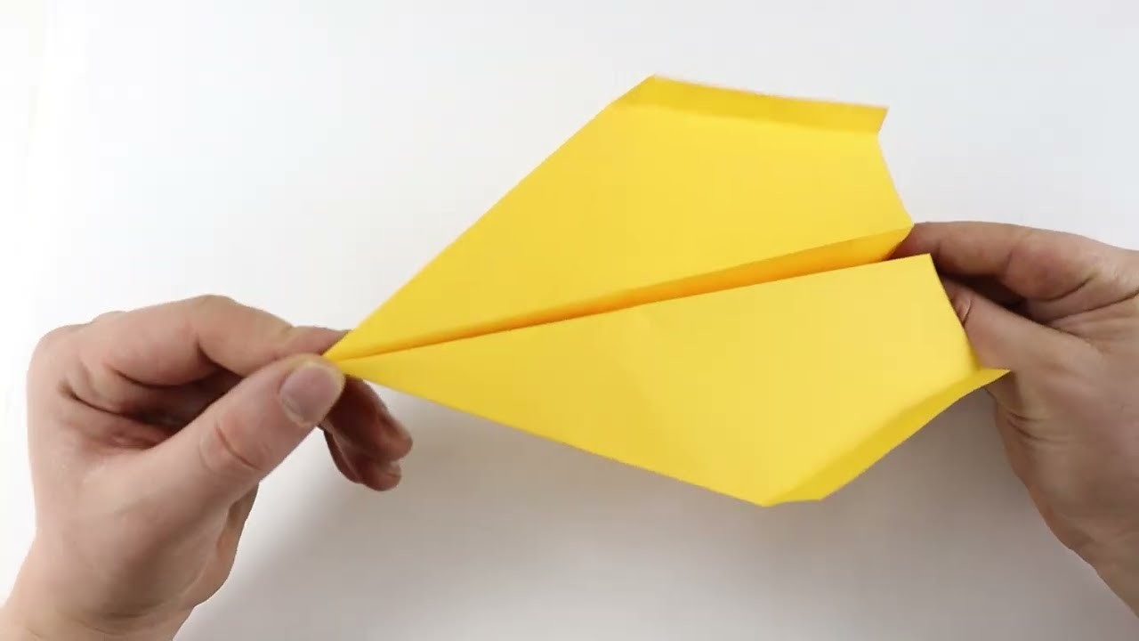 Comment faire un avion en papier facile [2022]
