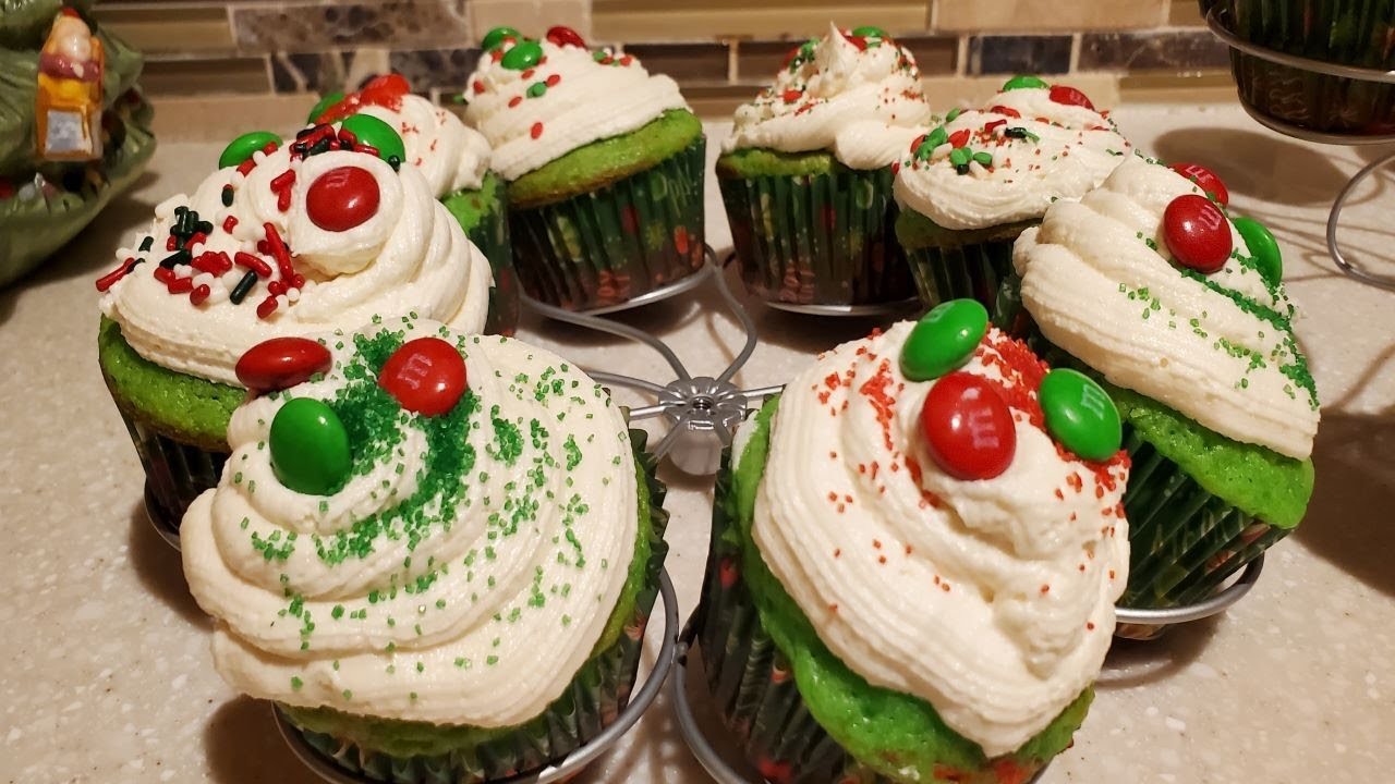 BEST Christmas Cupcakes| Homemade Frosting [Day 1] 12 Days of Cookies & Holiday Treats????????