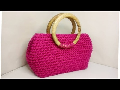 Crochet bag with wooden handles