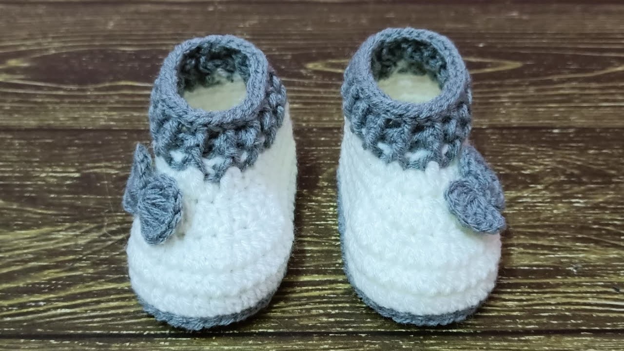 How to crochet baby booties.Cara mengait kasut baby