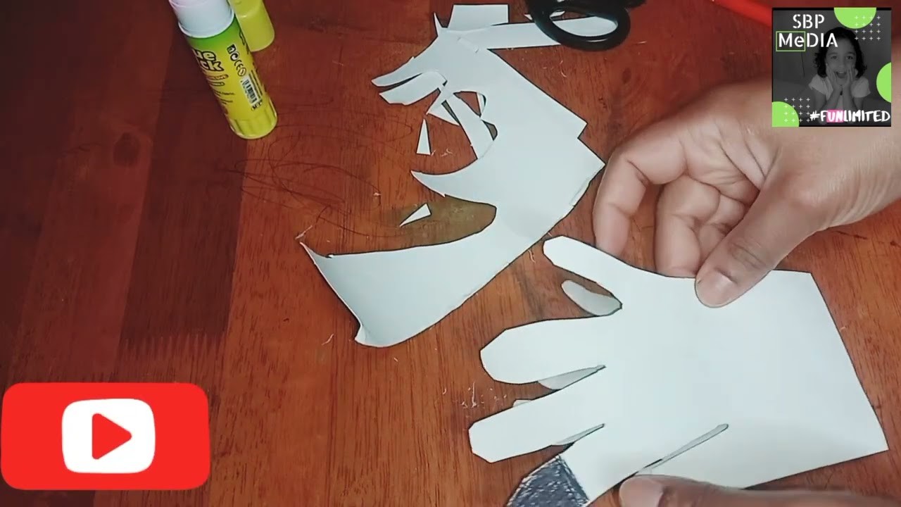 Diy Christmas Card For Kids. Making easy hand print card. How to make christmas card. paper craft