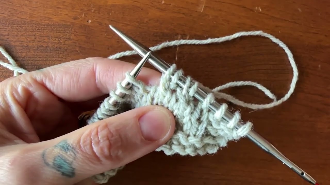 Knitting Tutorial: Front Cross without a cable needle