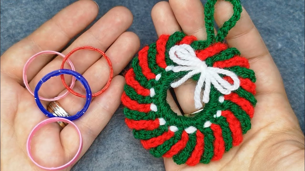 Crocheted Christmas wreath   Recycled plastic ring Scrap Yarn Project