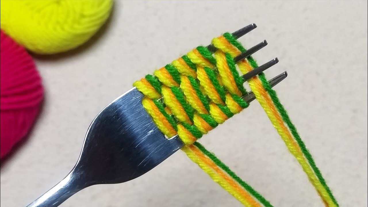 I made 2 beautiful Woolen Yarn Flower with Fork | It is very easy