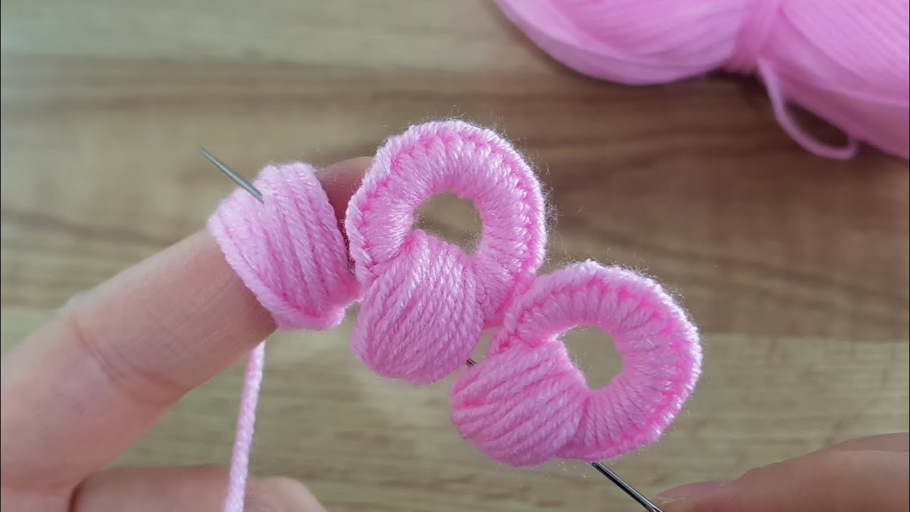 Super idea????Let's do a finger trick.  Practical flower making with needle and wool thread.#crochet