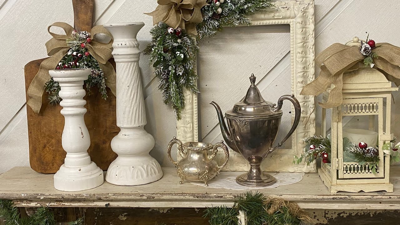 How to Decorate your Existing Decor for Christmas