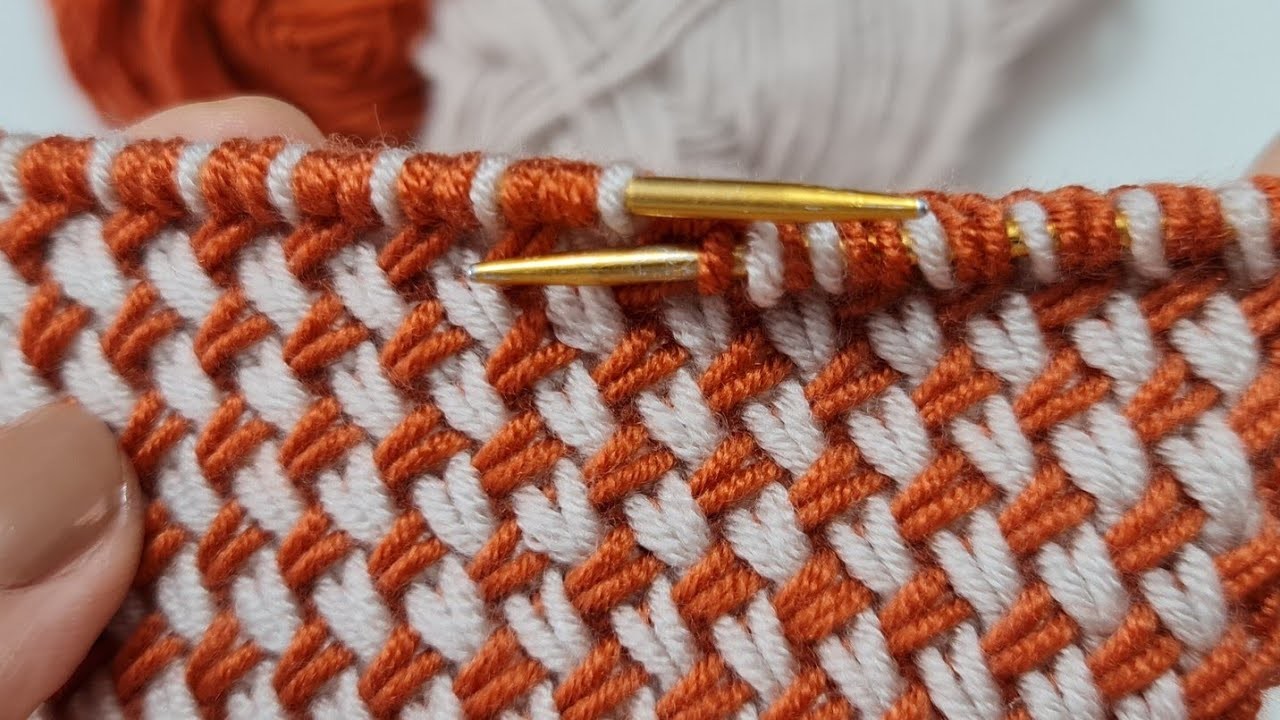İki renkli kolay örgü modeli. two-color easy knitting pattern