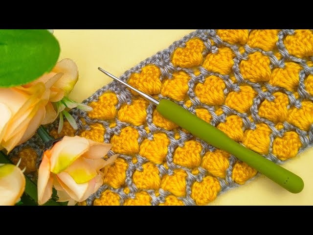 LOOK what a beauty! You should try! It's a very pretty crochet pattern! Crochet Queen.