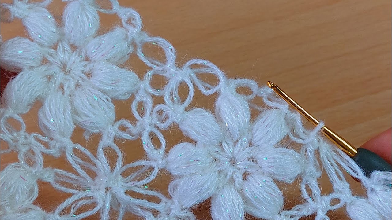 This crochet is wonderful gentle and elegant puff square crochet.kolay tığ işi çeyizlik şal modeli