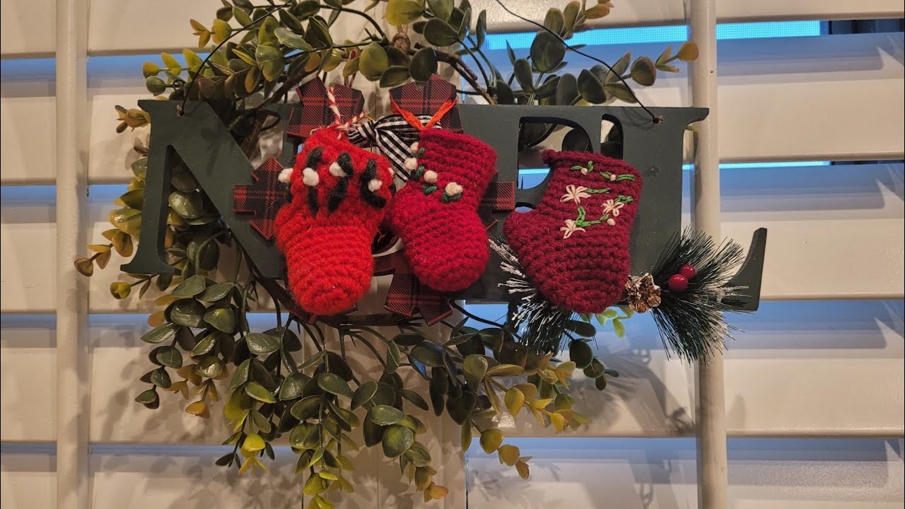 Tutorial : How to crochet a Christmas stocking ornament