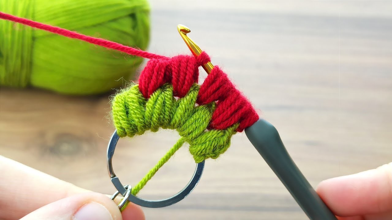 WowThis is so easy to make a wonderful crochet strawberry keychain #tunisiancrochet #crochetkeychain