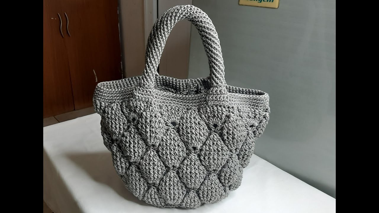 Crochet Handbag With a Beautiful Pattern - Step by step tutorial, easy for beginners