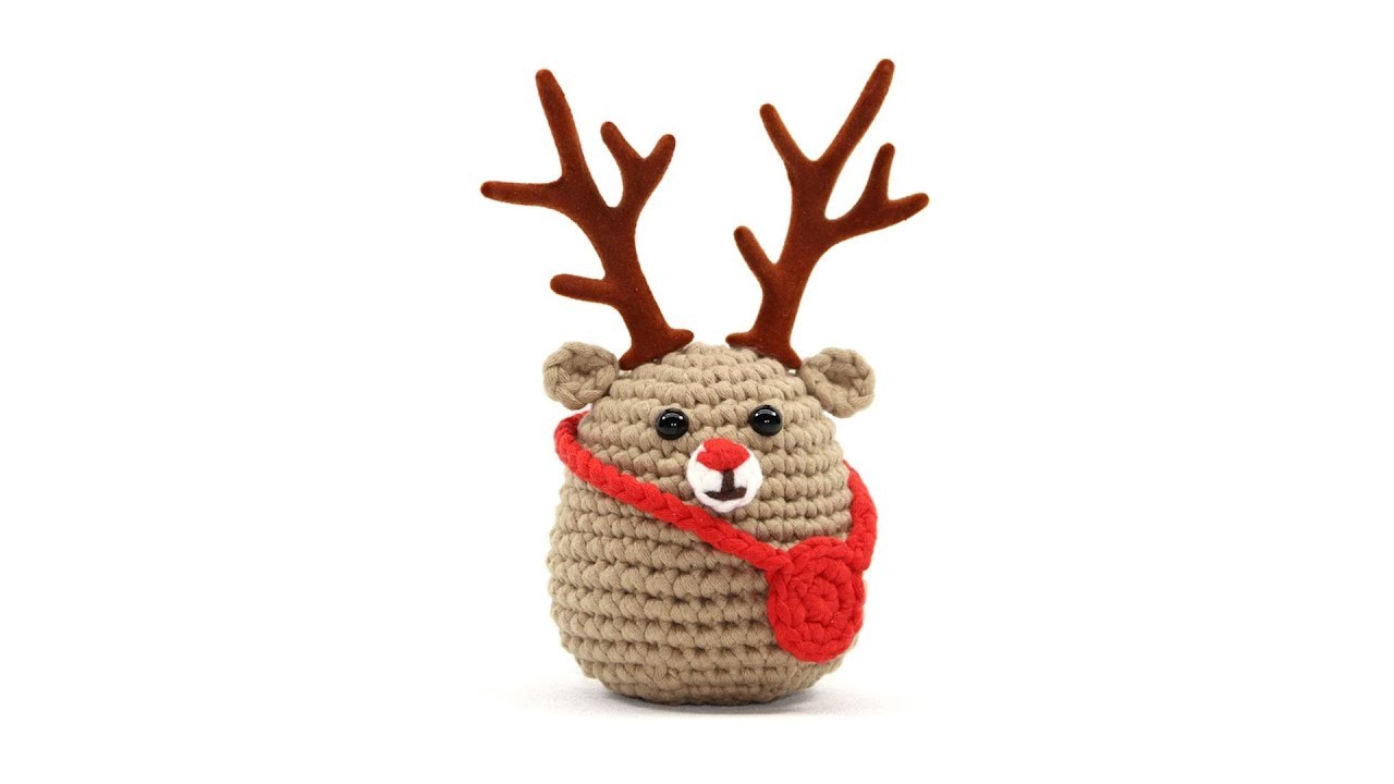 "Create Your Own Adorable Crocheted Reindeer with Queisha's Beginner-Friendly Tutorial"