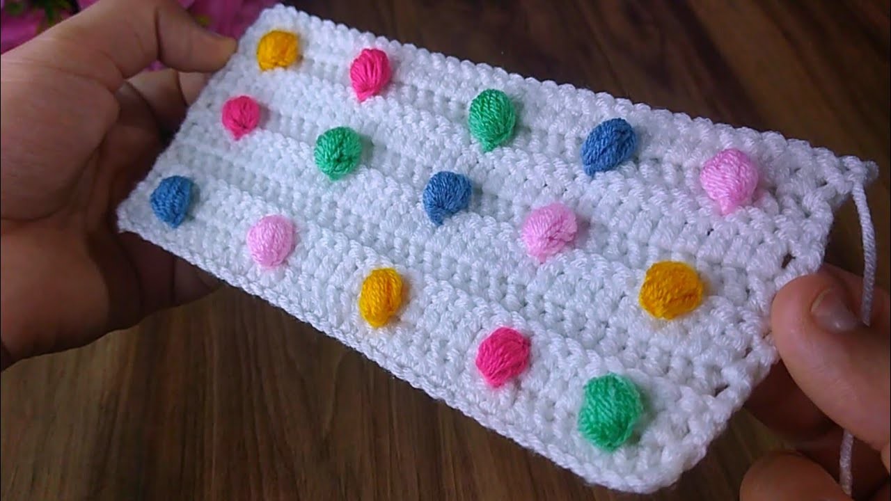 Fantastic crochet baby blanket ponpon #crochet #knitting