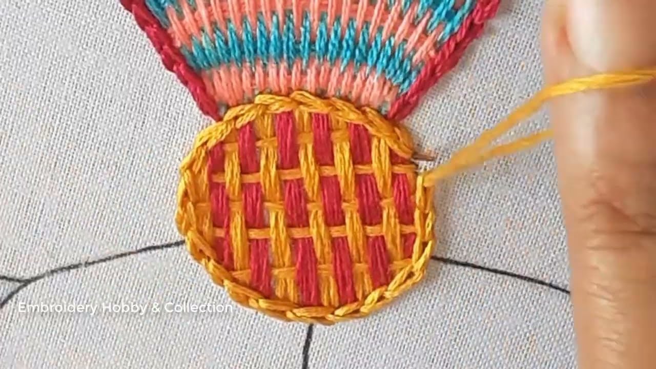 Knitting flower hand embroidery tutorial.Needle point.Bordado fentacia #handembroidery #sewinghacks