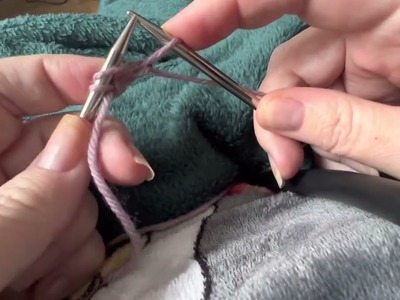 How To Knit British Style, Easy Tutorial To Follow (Right Hand Version)