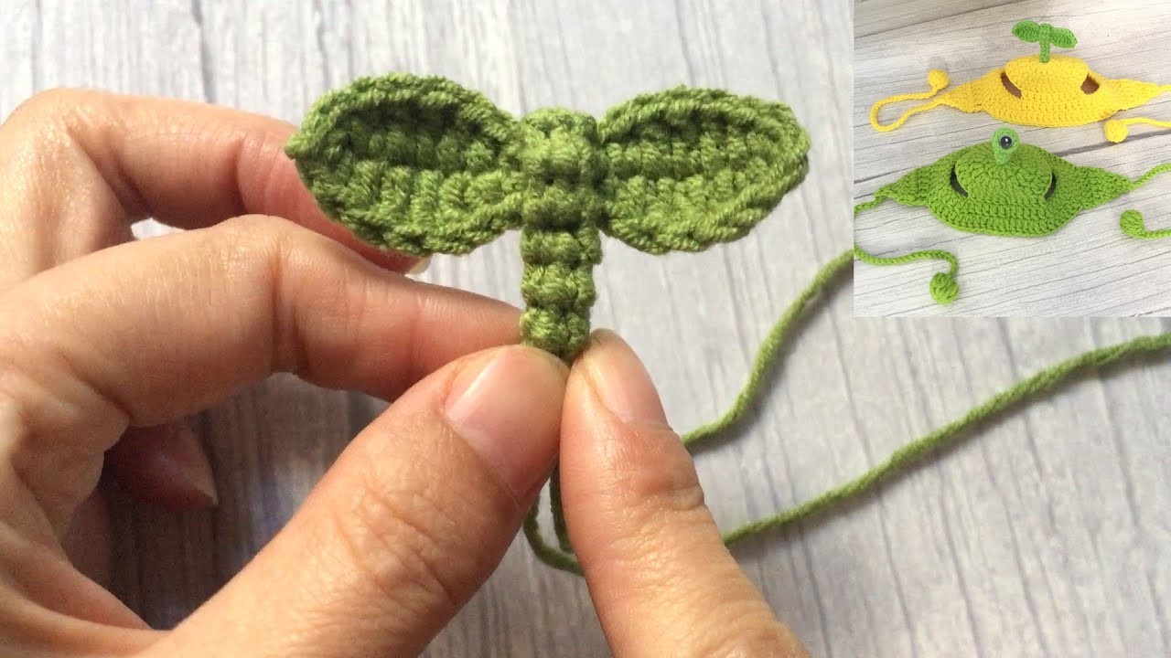 Green leaves for pet hat decoration.