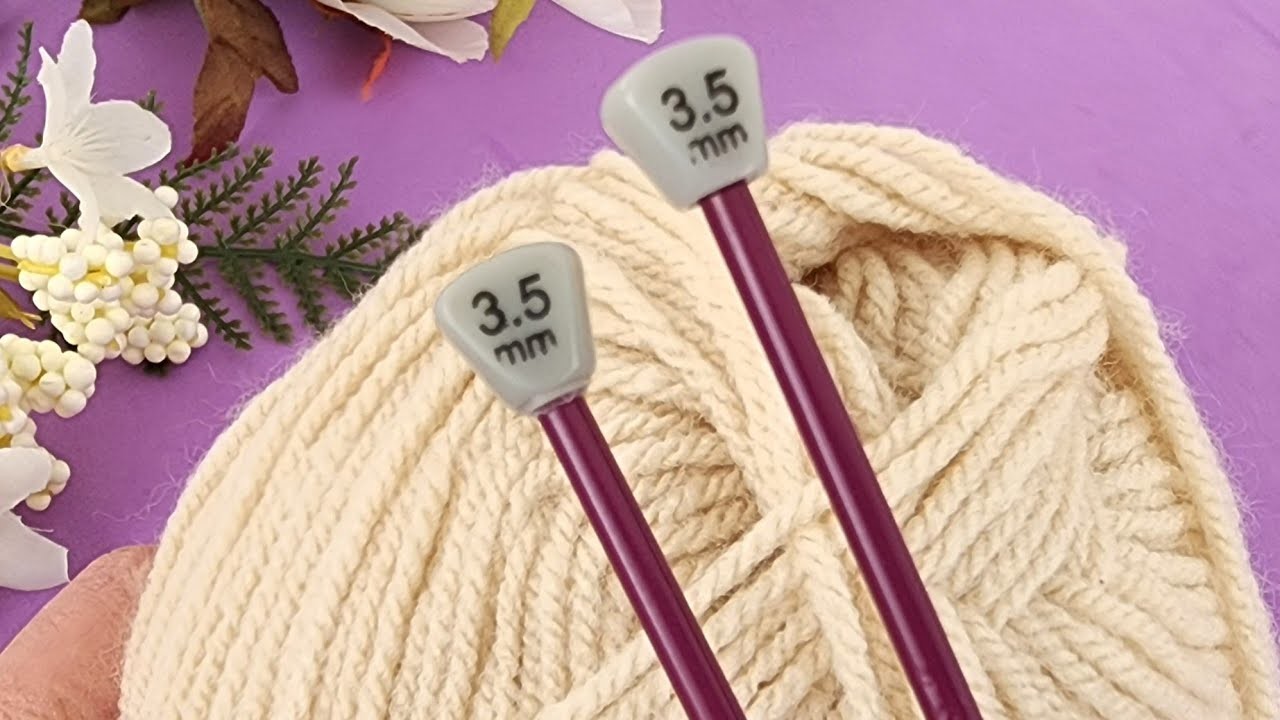 This Stitch is so beautiful! You won't be able to forget this easy and flashy two skewer knit!