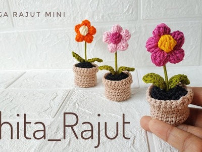 Crochet mini flowers in pots. crochet tutorials