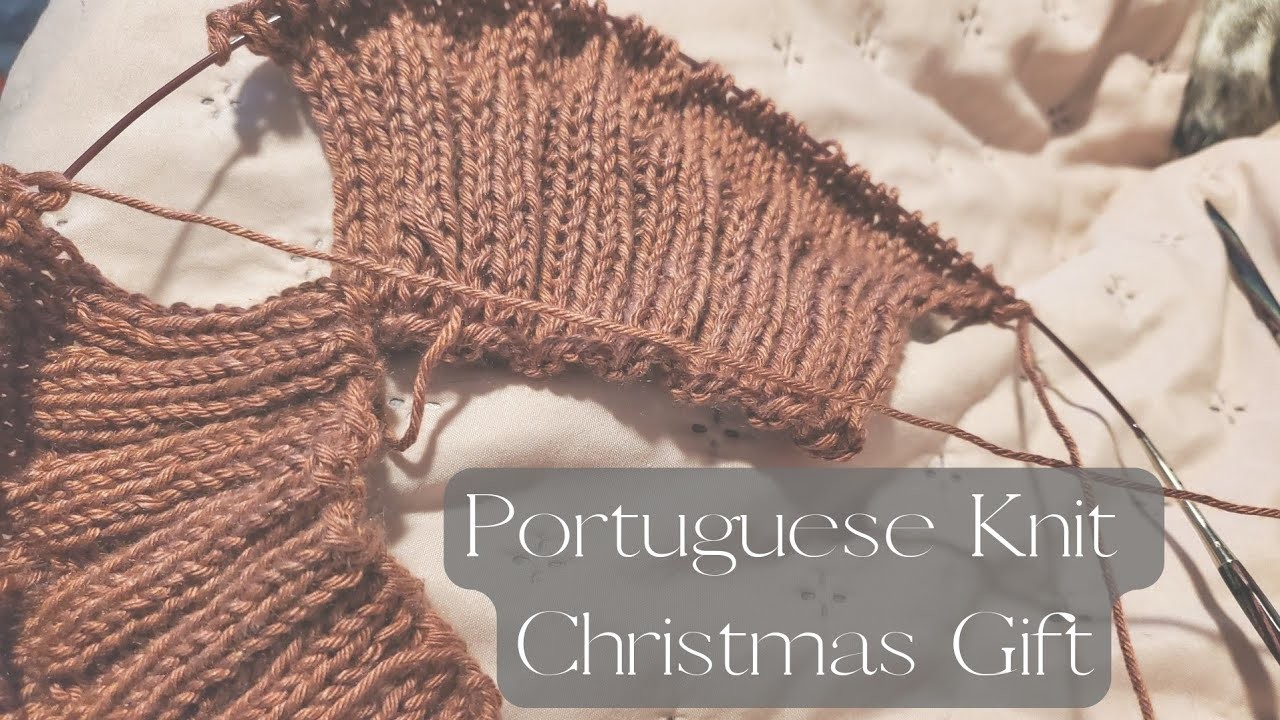 I knit a sweater ????. Christmas present. Portuguese Knitting