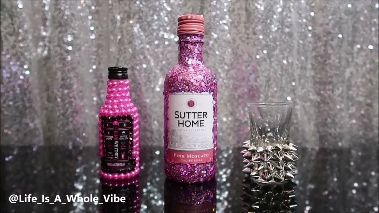 DO IT YOURSELF GLITTER SPARKLY WINE BOTTLE- QUICK & EASY DIY GIFT