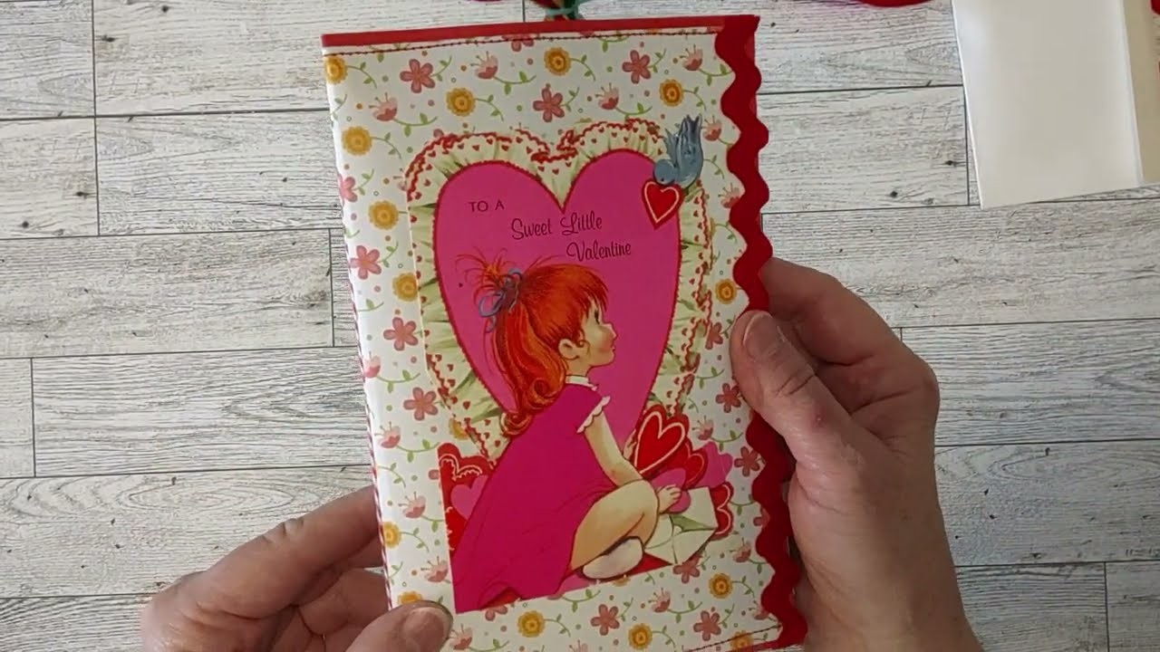 Valentine Journal, Valentine Junk Journal, Valentine Gifts, Scrapbooking, Papercrafting