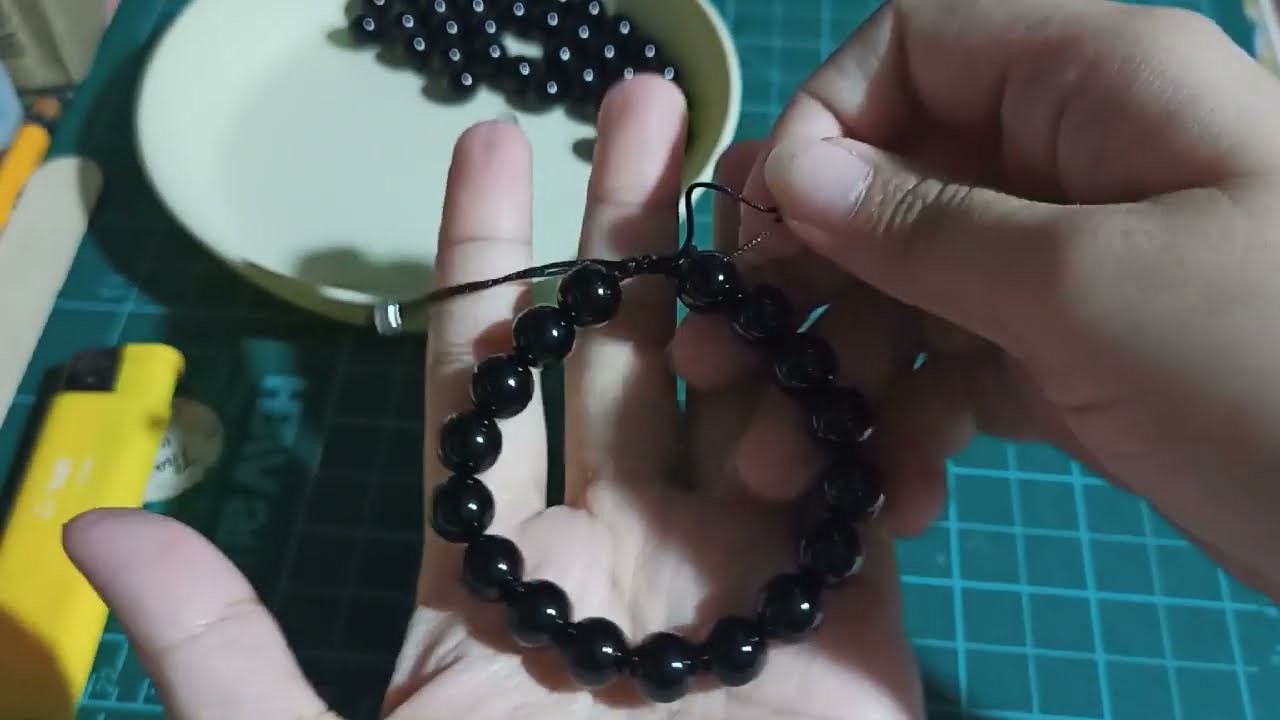 Easy DIY Beaded Macrame Bracelet w. sliding closure