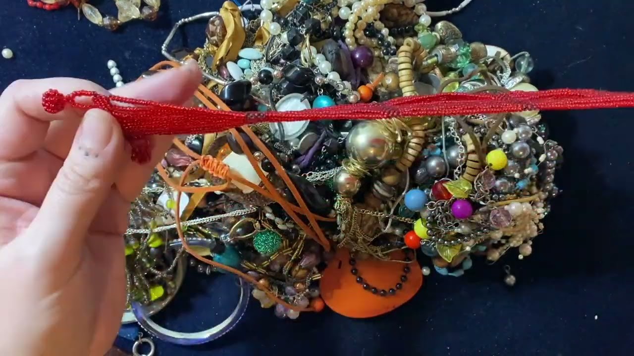 MYSTERY JEWELLERY UNBOXING | What Did I Get In My 4kg Lot? | Plus Calendar Opening 21st December